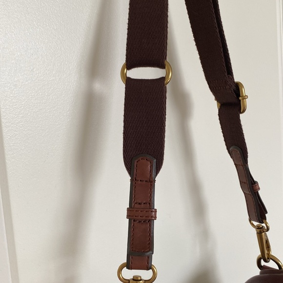 Fossil Explorer Tote Espresso Color - Picture 8 of 16